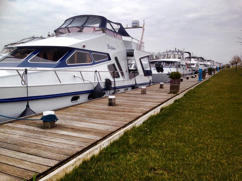 turfskip yachtcharter echtenerbrug