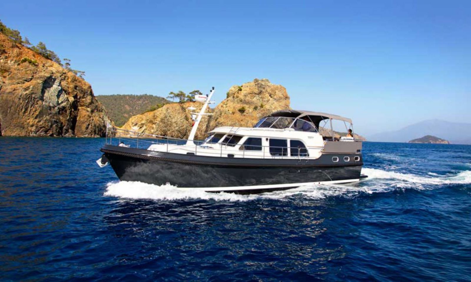 yacht charter nederland